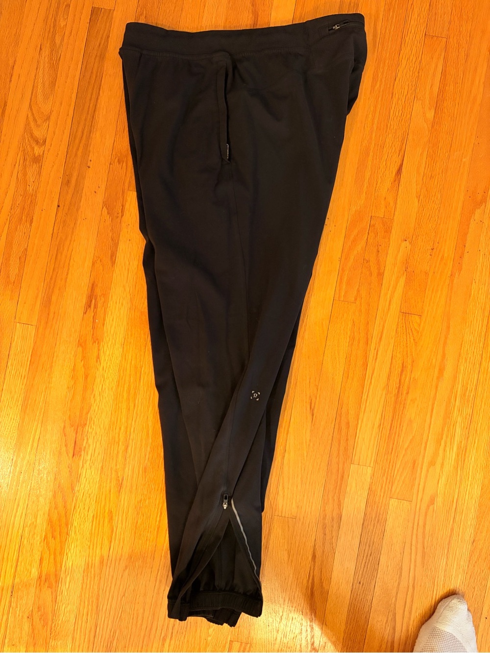 Lululemon Men's Black Performance Joggers - L